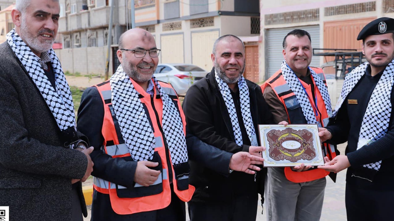 أطلقت بلدية البريج حملة #بريجنا_أجمل