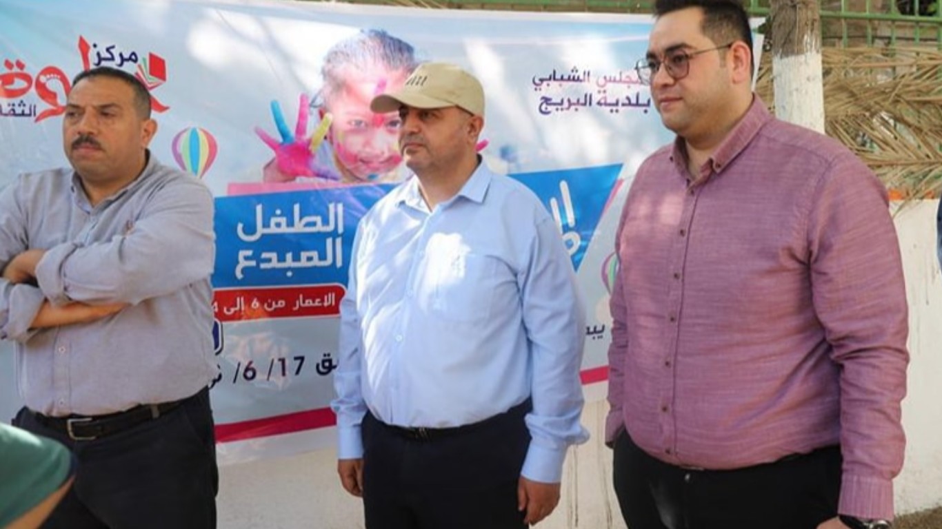 نائب رئيس بلدية البريج أ. نزيه البنا يفتتح المخيم الصيفي "الطفل المبدع"، في منتزه البريج،